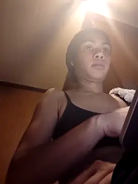 Snapshot of carmelbbyx22 chatting on 4, 3, 2026 carmelbbyx22 online show from 4, 3, 2026