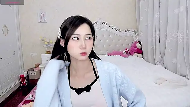 Snapshot of Tomakto chatting on 4, 1, 2025 Tomakto online show from 4, 1, 2025