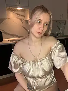 Snapshot of Sweet_white_chocolate chatting on 11, 3, 2025 Sweet white chocolate online show from 11, 3, 2025