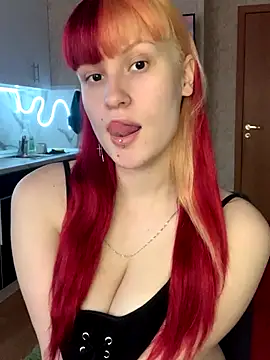 Snapshot of Sweet_white_chocolate chatting on 2, 10, 2025 Sweet white chocolate online show from 2, 10, 2025