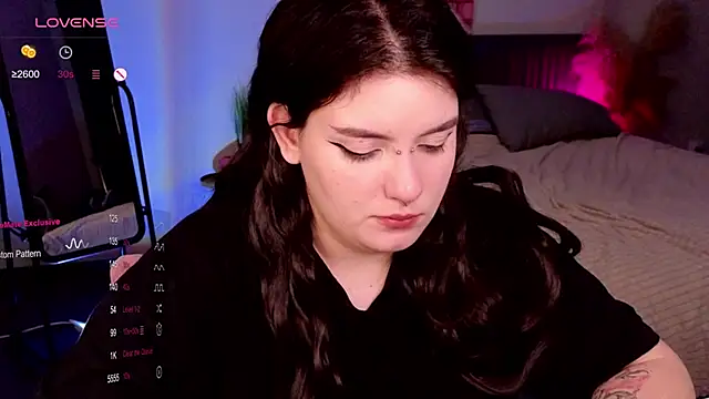 YumiYammy online show from 1, 3, 2025