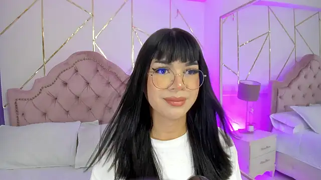 RoseCassie online show from 1, 2, 2025