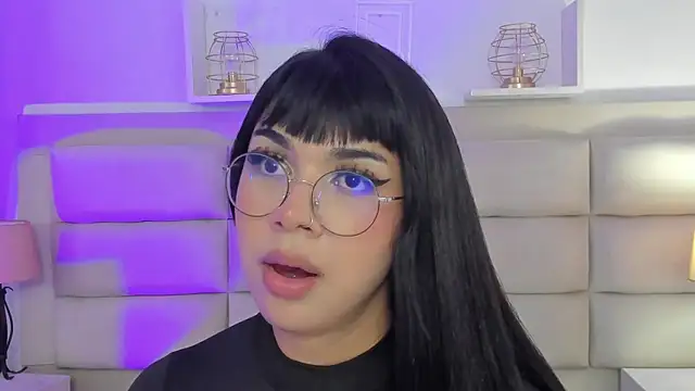 RoseCassie online show from 15, 2, 2025