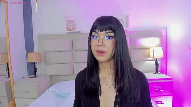 RoseCassie online show from 24, 2, 2025