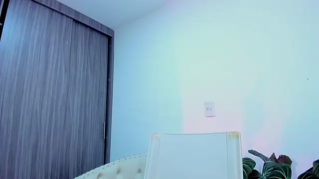 Sara Leblanc online show from 19, 11, 2025