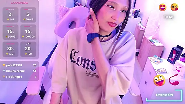 mia collens online show from 14, 2, 2025