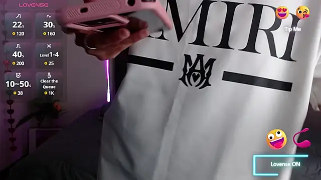 mia collens online show from 11, 3, 2025