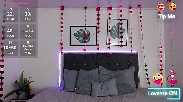 mia collens online show from 12, 3, 2025