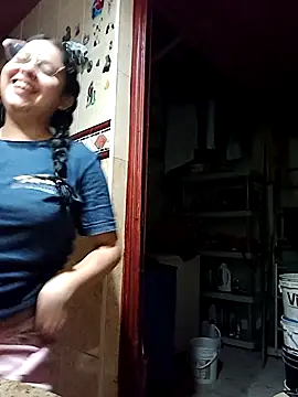 Snapshot of valentina568 chatting on 27, 11, 2025 valentina568 online show from 27, 11, 2025