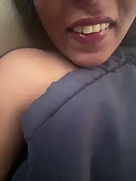 priyadevi17 online show from 21, 2, 2025