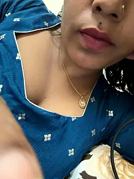 priyadevi17 online show from 19, 1, 2026