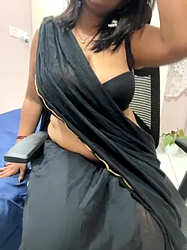 Snapshot of honeyboobies7249 chatting on 8, 9, 2025 honeyboobies7249 online show from 8, 9, 2025