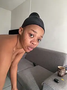 beverlyxxxx online show from 9, 11, 2025