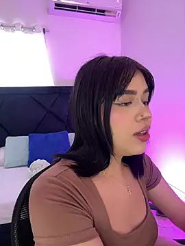 Lily Woodz online show from 4, 4, 2026