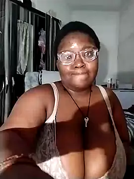 Snapshot of Damm_Bobbies chatting on 7, 7, 2026 Damm Bobbies online show from 7, 7, 2026
