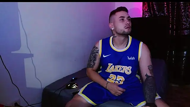 miia-liiam online show from 4, 12, 2025