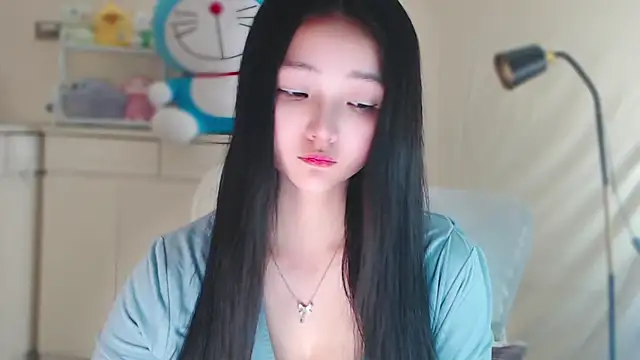 Snapshot of xiao-xiao-D chatting on 12, 1, 2025 xiao-xiao-D online show from 12, 1, 2025