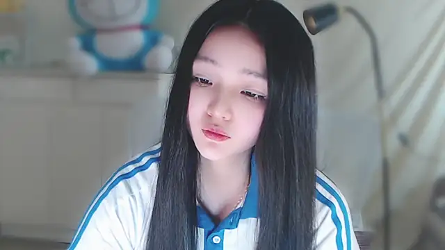 Snapshot of xiao-xiao-D chatting on 5, 2, 2025 xiao-xiao-D online show from 5, 2, 2025