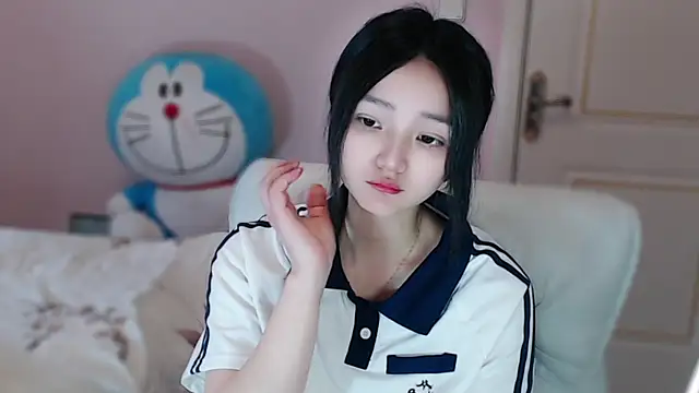 Snapshot of xiao-xiao-D chatting on 7, 3, 2025 xiao-xiao-D online show from 7, 3, 2025