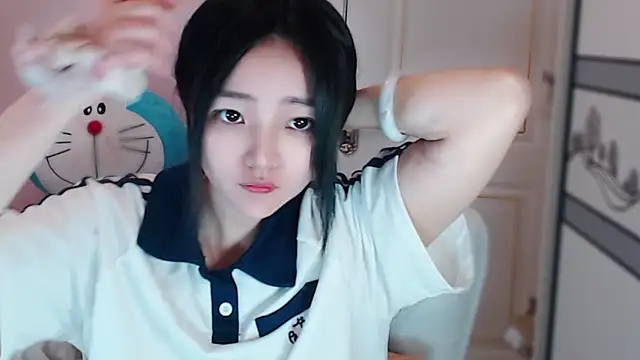 Snapshot of xiao-xiao-D chatting on 10, 3, 2025 xiao-xiao-D online show from 10, 3, 2025