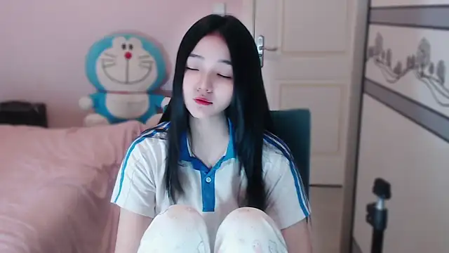 Snapshot of xiao-xiao-D chatting on 25, 9, 2025 xiao-xiao-D online show from 25, 9, 2025