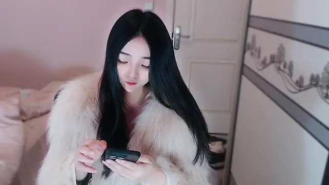 Snapshot of xiao-xiao-D chatting on 24, 10, 2025 xiao-xiao-D online show from 24, 10, 2025