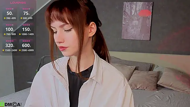 Snapshot of Mollly_Rouge chatting on 20, 11, 2025 Mollly Rouge online show from 20, 11, 2025