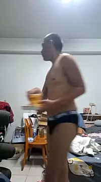 Snapshot of bb770504 chatting on 20, 12, 2024 bb770504 online show from 20, 12, 2024