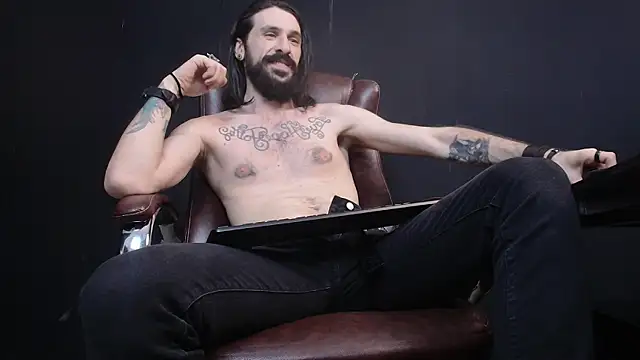 AxelColton online show from 15, 2, 2025