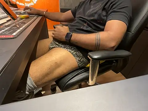 Snapshot of Nil_Talreja chatting on 1, 11, 2025 Nil Talreja online show from 1, 11, 2025