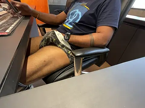 Nil Talreja online show from 22, 4, 2026