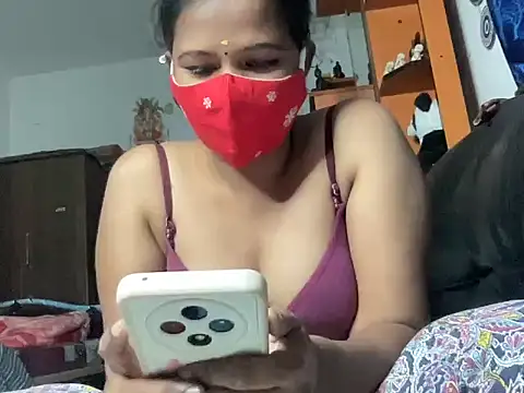 Snapshot of Tamil_Sanjana_ chatting on 19, 12, 2025 Tamil Sanjana online show from 19, 12, 2025