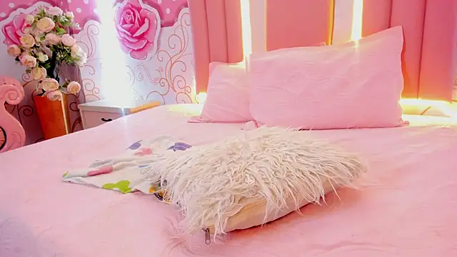 Lily Martinez online show from 19, 1, 2025