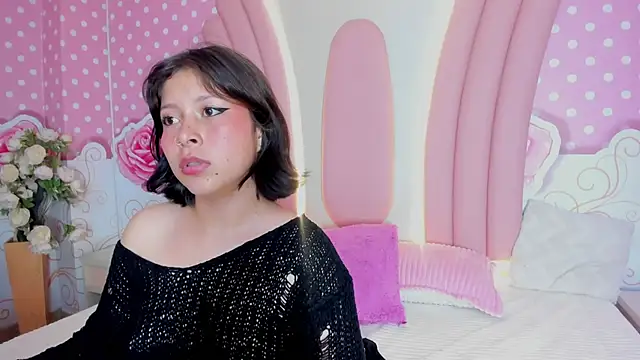 Lily Martinez online show from 17, 3, 2025