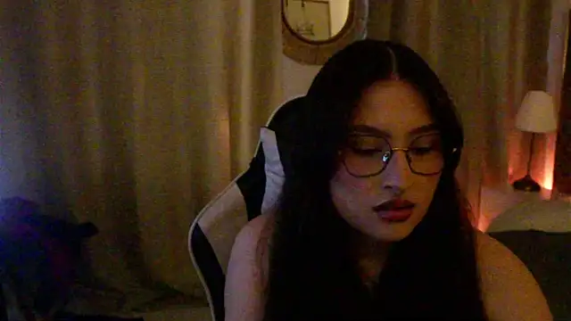 Snapshot of Daisha_Riley chatting on 25, 4, 2026 Daisha Riley online show from 25, 4, 2026