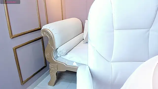 PerlaPreciosa online show from 11, 3, 2025