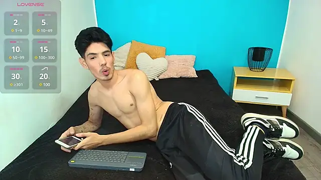 Snapshot of fabrizzio__ chatting on 15, 1, 2025 fabrizzio online show from 15, 1, 2025