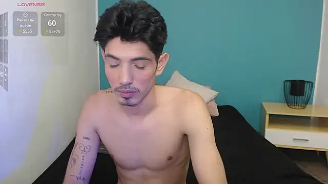 Snapshot of fabrizzio__ chatting on 21, 1, 2025 fabrizzio online show from 21, 1, 2025