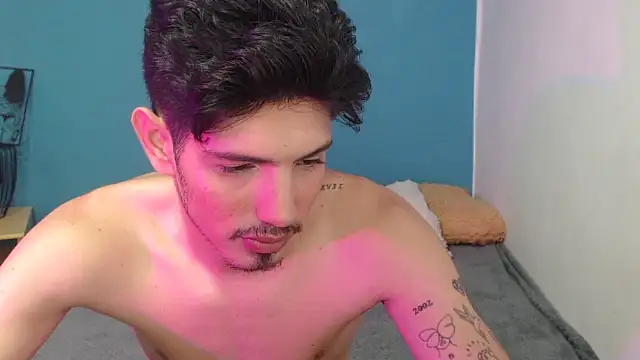 Snapshot of fabrizzio__ chatting on 10, 2, 2025 fabrizzio online show from 10, 2, 2025