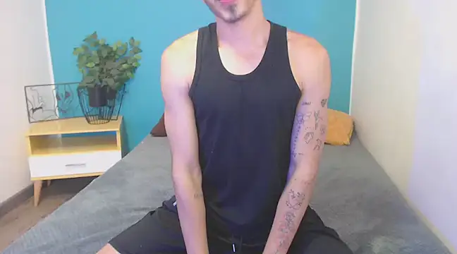 Snapshot of fabrizzio__ chatting on 5, 3, 2025 fabrizzio online show from 5, 3, 2025