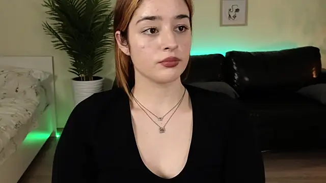 Snapshot of Lolly_lipss_ chatting on 5, 1, 2025 Lolly lipss online show from 5, 1, 2025