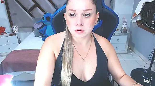 Snapshot of natalia5560 chatting on 9, 2, 2025 natalia5560 online show from 9, 2, 2025