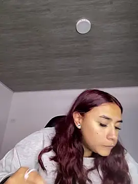 michell boobs  online show from 3, 3, 2025