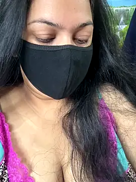 FlatVincy4 online show from 2, 10, 2025