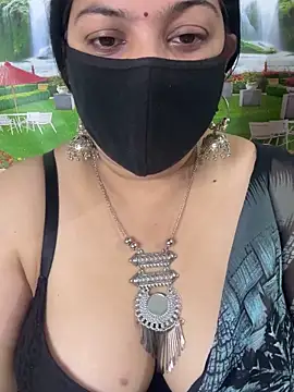 FlatVincy4 online show from 7, 10, 2025