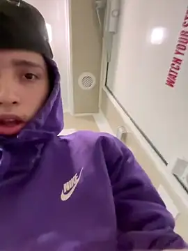 Snapshot of qbaby96 chatting on 12, 2, 2025 qbaby96 online show from 12, 2, 2025