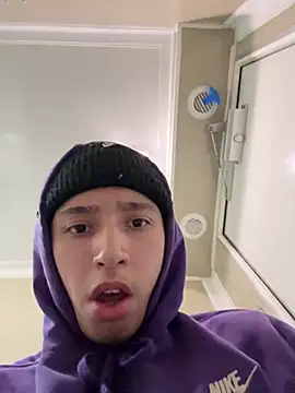 Snapshot of qbaby96 chatting on 26, 2, 2025 qbaby96 online show from 26, 2, 2025