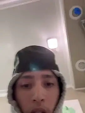 Snapshot of qbaby96 chatting on 12, 3, 2025 qbaby96 online show from 12, 3, 2025