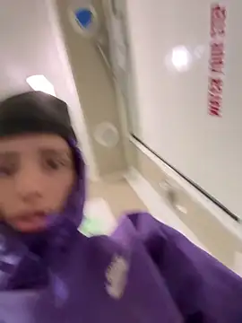 Snapshot of qbaby96 chatting on 15, 3, 2025 qbaby96 online show from 15, 3, 2025