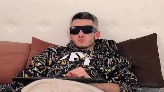 Devin Jay online show from 27, 2, 2025